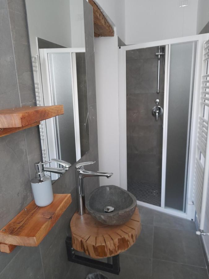 לצנו Lescen White Residence - Lake View מראה חיצוני תמונה